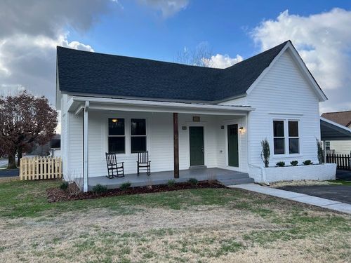 212 3rd Ave, Columbia, TN, 38401-2916 | Card Image
