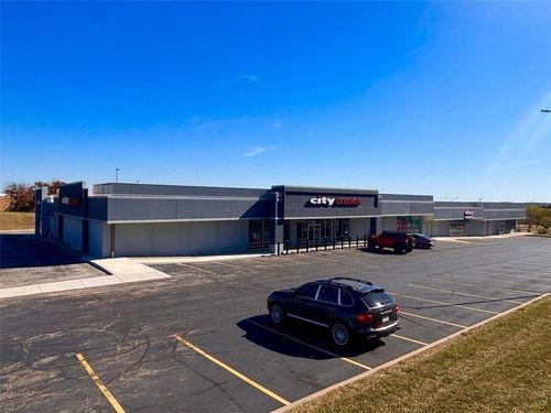 18675 E 39th Street, Independence, MO, 64057 | Card Image