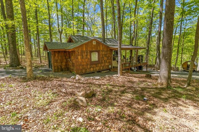 326 Preacher Ln, House other with 1 bedrooms, 1 bathrooms and null parking in Great Cacapon WV | Image 11