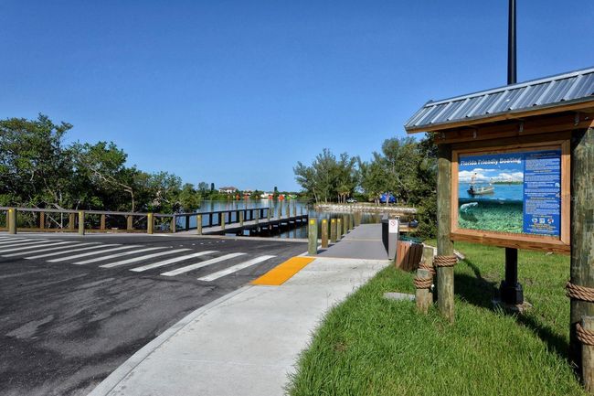 225 Woodland Dr, Condo with 2 bedrooms, 2 bathrooms and null parking in OSPREY FL | Image 74
