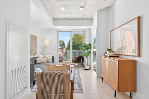 215-57 Brock Avenue, Toronto, ON, M3H3N2 | Card Image