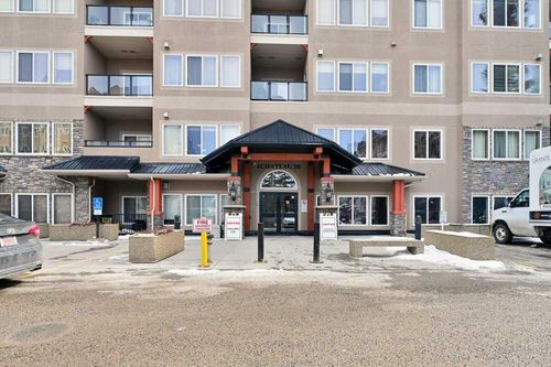108-20 Discovery Ridge Close Sw, Calgary, AB, T3H5X4 | Card Image