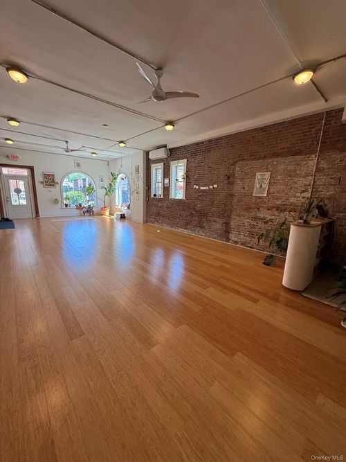 5 Liberty Street, Newburgh City, NY, 12550 | Card Image