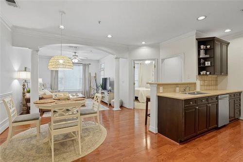 2306 Stratford Cmns, Decatur, GA, 30033-7450 | Card Image