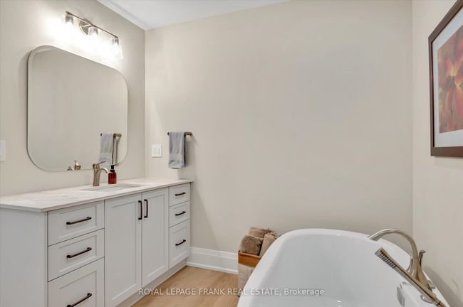 1942 Davenport Rd, House other with 4 bedrooms, 3 bathrooms and 4 parking in Cavan ON | Image 35