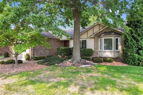 14945 Cadillac Dr, Shelby Township, MI, 48315-2512 | Card Image