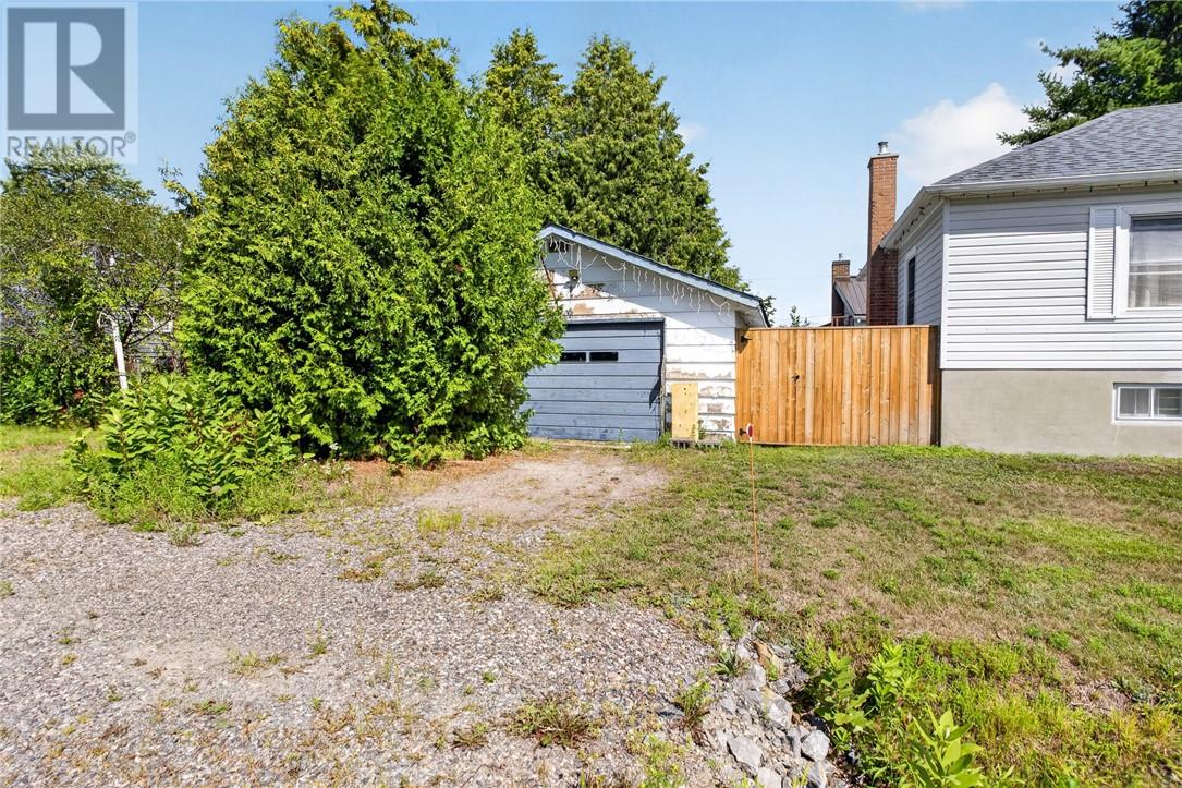 Residential in Greater Sudbury 5