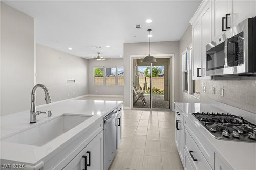 9868 Heather Moore Ave, Las Vegas, NV, 89166-6639 | Card Image