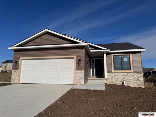 4306 Woodside Village Dr, Lincoln, NE, 68528-1508 | Card Image