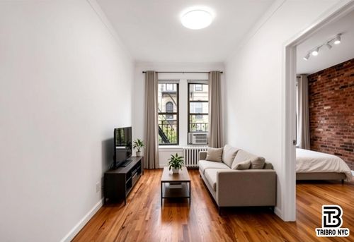 19-177 Thompson St, New York, NY, 10012-4902 | Card Image
