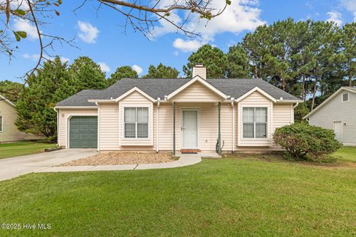 2618 Brookfield Dr, Midway Park, NC, 28544-1616 | Card Image