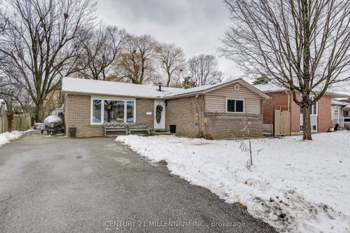 10 Evesham Cres, Brampton, ON, L6T3M3 | Card Image