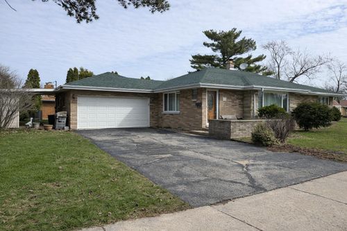 611 Broadmoor Avenue, Munster, IN, 46321 | Card Image