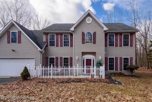 56 Ash Dr, Jim Thorpe, PA, 18229-9509 | Card Image