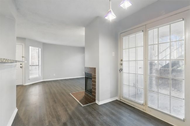 APT-126 - 1513 E Interstate 30, Condo with 2 bedrooms, 1 bathrooms and null parking in Garland TX | Image 7