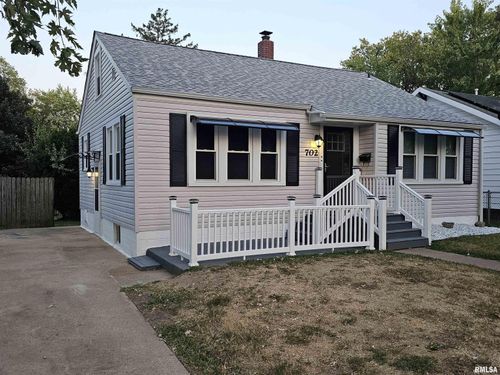 702 S 25th St, Mount Vernon, IL, 62864-3018 | Card Image