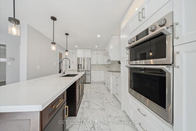 1 Mckie Crt, House other with 7 bedrooms, 4 bathrooms and 8 parking in Ajax ON | Image 19