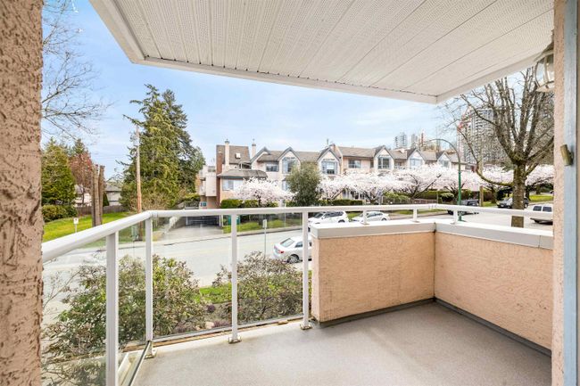 207 - 5565 Barker Avenue, Condo with 2 bedrooms, 2 bathrooms and 1 parking in Burnaby BC | Image 18