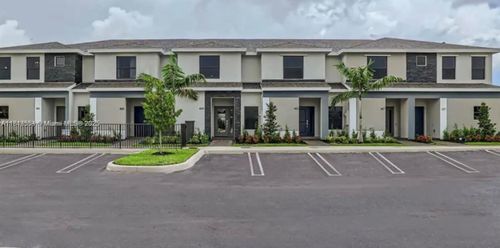 322 Ne 1st Dr, Florida City, FL, 33034-2274 | Card Image