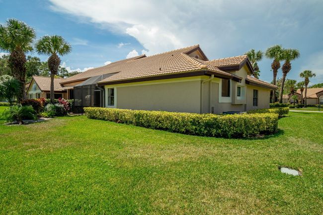 8057 Cassia Dr, Condo with 3 bedrooms, 2 bathrooms and null parking in Boynton Beach FL | Image 36