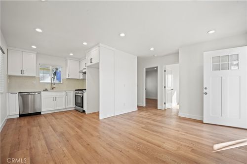 116 E Alberta St, Anaheim, CA, 92805-2745 | Card Image