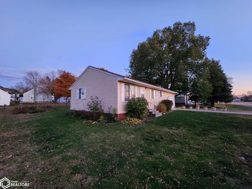 210 N Mill Rd, Buffalo Center, IA, 50424-1164 | Card Image