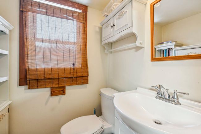 837 Lake St, House other with 6 bedrooms, 4 bathrooms and null parking in Bristol NH | Image 24
