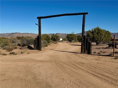 6806 N Frerichs Ranch Rd, Hackberry, AZ, 86411 | Card Image