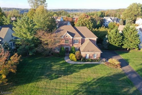 36 Ridge Rd, Green Brook, NJ, 08812-1830 | Card Image