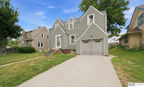 403 S Gates St, Oakland, IA, 51560-4162 | Card Image