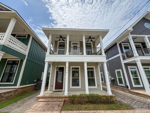 517 W Wright St, Pensacola, FL, 32501-4702 | Card Image