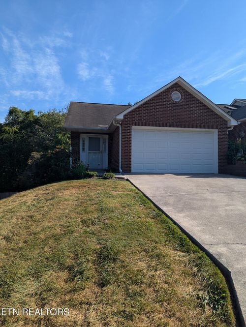 2446 Glen Meadow Rd, Knoxville, TN, 37909 | Card Image