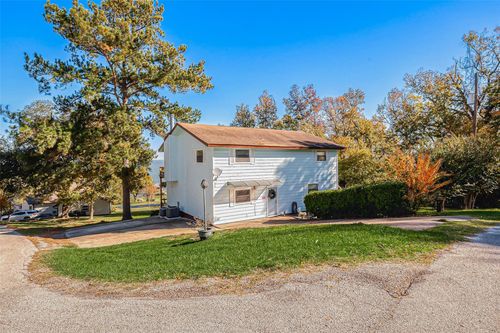 220 Hillcrest Dr, Coldspring, TX, 77331-5222 | Card Image