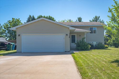 1140 Carriage Hills Dr S, Cambridge, MN, 55008-6790 | Card Image