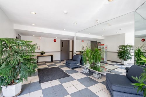 212-4758 53 St, Delta, BC, V4K2Z1 | Card Image