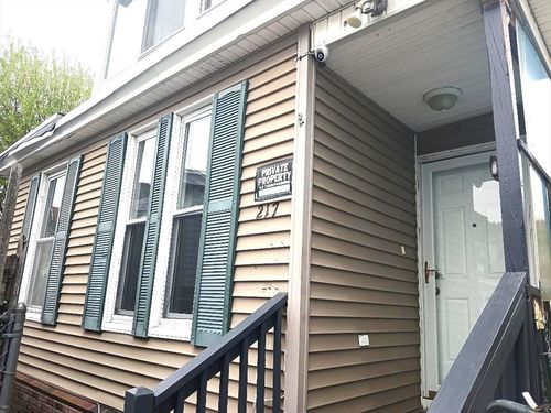 217 Cross St, Lowell, MA, 01854 | Card Image