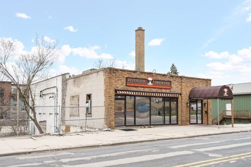 255 S Main St, West Bend, WI, 53095-3323 | Card Image