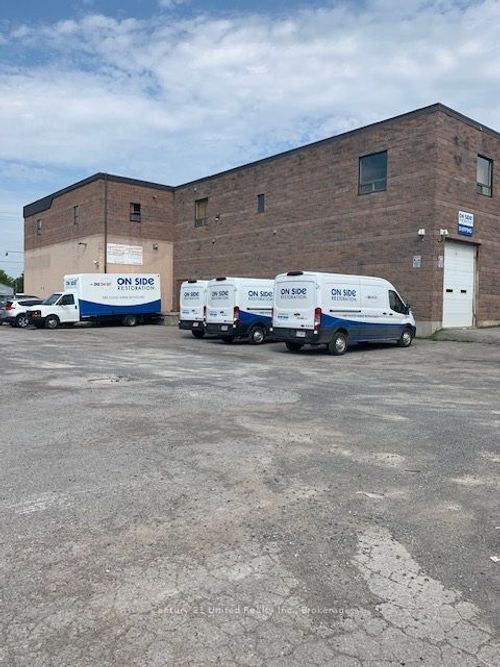 666 The Parkway, Peterborough, ON, K9J6W3 | Card Image