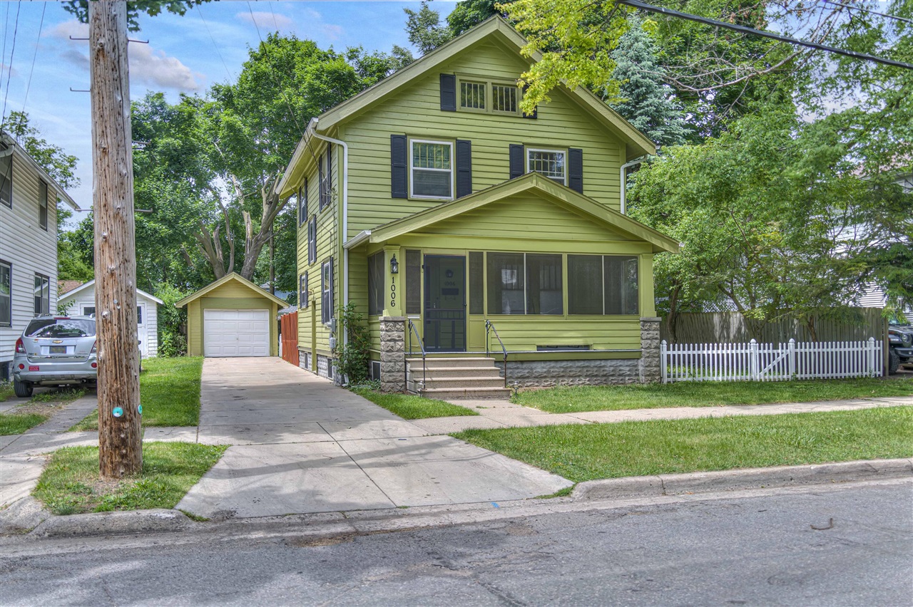 3rd St, Jackson, MI 49203