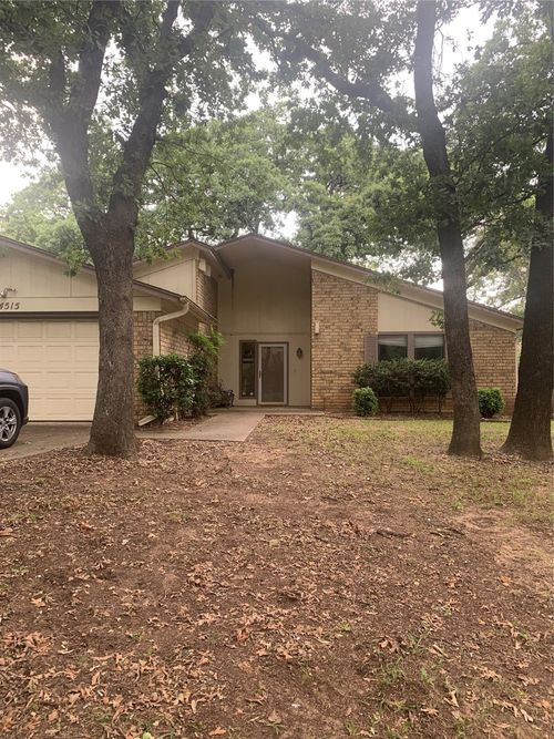 4515 Indian Oaks Trl, Arlington, TX, 76017-3144 | Card Image