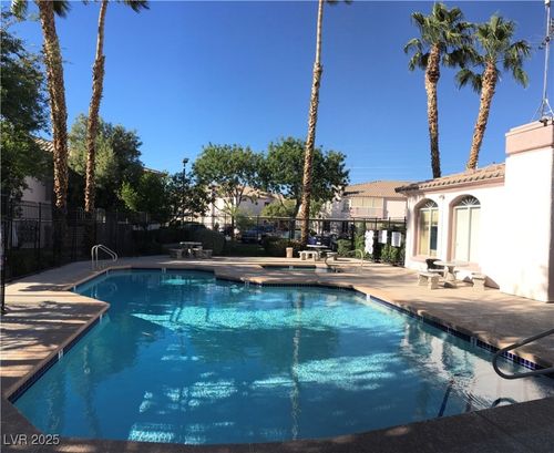226-4555 E Sahara Ave, Las Vegas, NV, 89104-6364 | Card Image