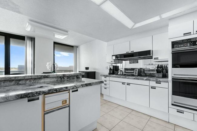 252 - 100 Lakeshore Drive, Condo with 3 bedrooms, 4 bathrooms and null parking in North Palm Beach FL | Image 14
