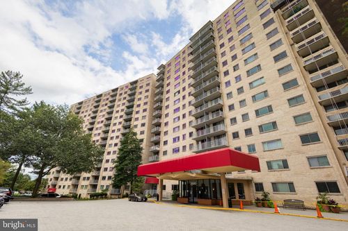 619-2500 N Van Dorn St, ALEXANDRIA, VA, 22302-1627 | Card Image