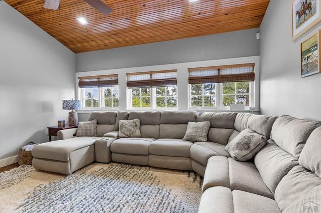 6430 Signal Mountain Rd, House other with 3 bedrooms, 4 bathrooms and 7 parking in Beulah CO | Image 38