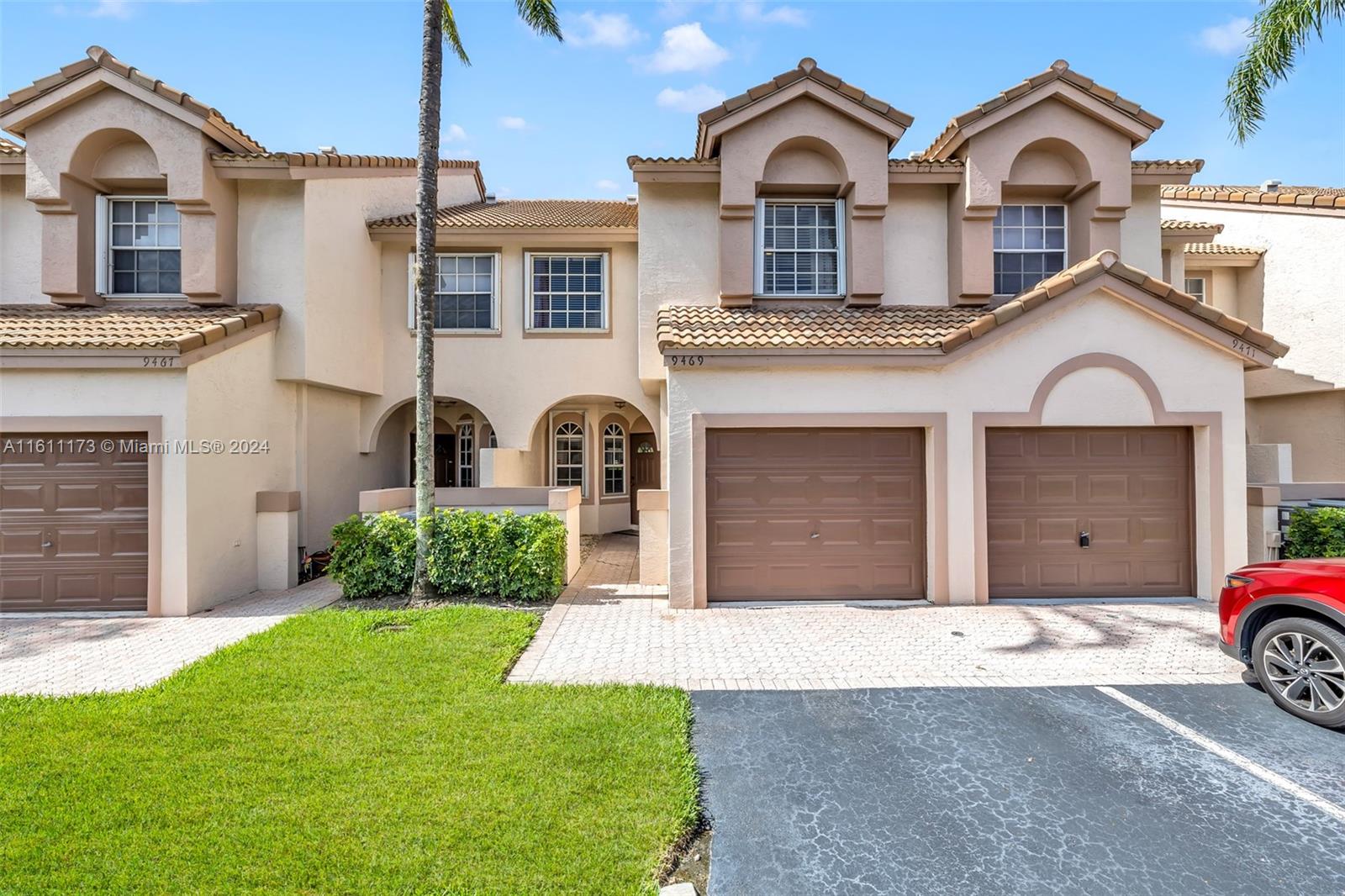 Boca River Cir, Boca Raton, FL 33434