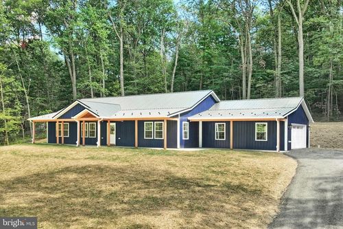 12109 Woodland Dr, FELTON, PA, 17322-9068 | Card Image