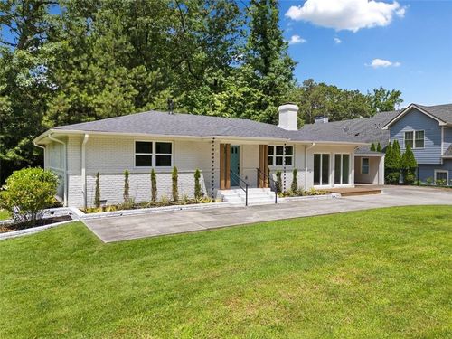 401 Cottonwood Dr, Woodstock, GA, 30189-1405 | Card Image