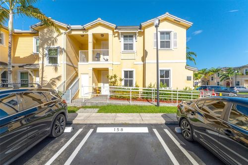 10-134 Se 28th Ter, Homestead, FL, 33033-7279 | Card Image