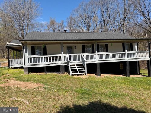 206 Mountain View Dr, PAW PAW, WV, 25434-8694 | Card Image