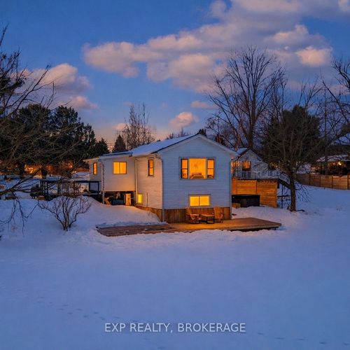 38 Rebecca Lane, Westport, ON, K0G1X0 | Card Image